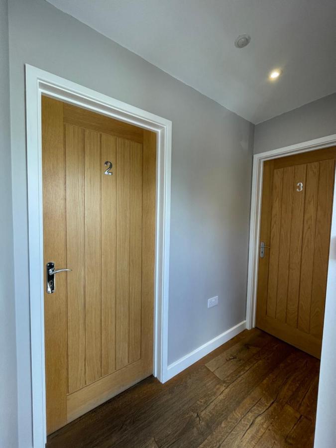 The Queen Matilda Country Rooms Avening Экстерьер фото